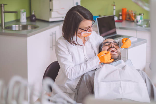 Best Emergency Tooth Extraction in Kensington, NY